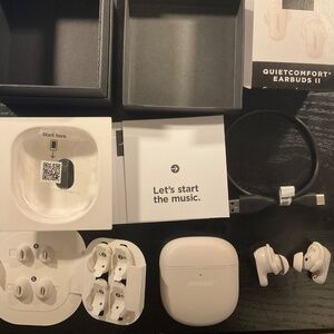 Bose QuietComfort earbuds II 2 noise cancelling w NEW ear tips- soapstone white